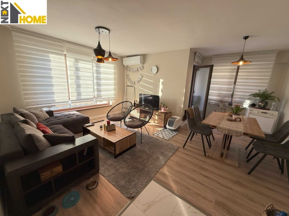 Дава се под наем Тристаен апартамент в Асеновград - 90 кв.м за 459 € - Снимка #1