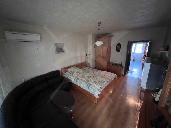 Тристаен апартамент в Бургас, Славейков - 61 кв.м за 1853 €/кв.м - Снимка #1