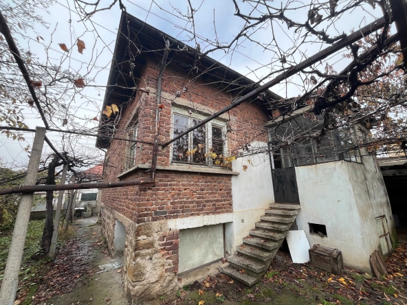 Къща в Казанлък - 180 кв.м за 595 €/кв.м - Снимка #1