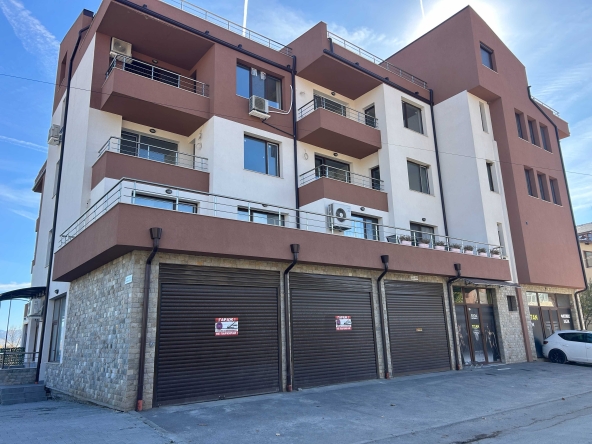 Двустаен апартамент в Велинград - 72 кв.м за 638 €/кв.м - Снимка #1