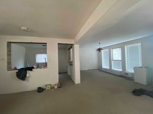 Къща в Русе, Център - 304 кв.м за 435 €/кв.м - Снимка #1