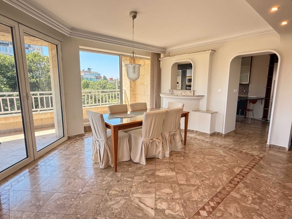 Многостаен апартамент в София, Лозенец - 350 кв.м за 2259 €/кв.м - Снимка #1