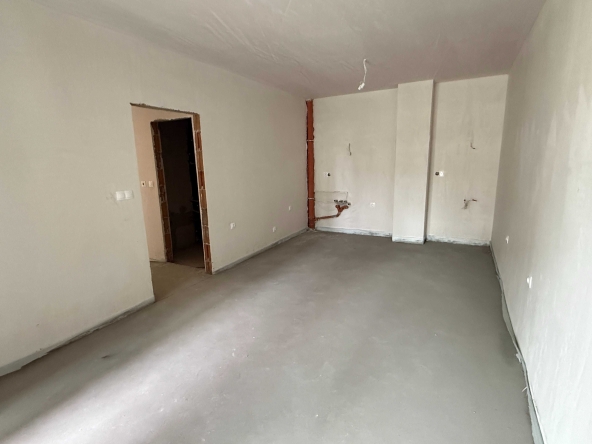 Тристаен апартамент в Пловдив, Център - 94 кв.м за 770 €/кв.м - Снимка #1