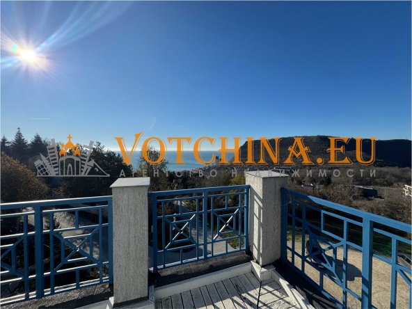 Тристаен апартамент в Каварна - 108 кв.м за 654 €/кв.м - Снимка #1