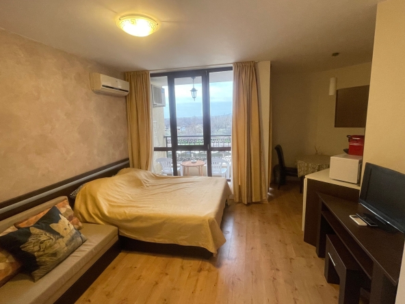 Дава се под наем Едностаен апартамент в к.к. Слънчев бряг - 30 кв.м за 298.86 € - Снимка #1