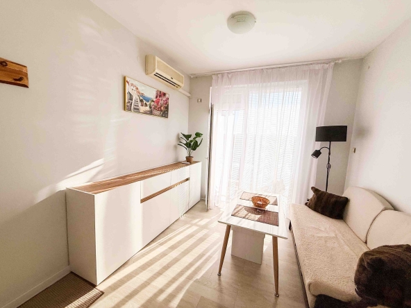 Двустаен апартамент в к.к. Слънчев бряг - 48 кв.м за 654 €/кв.м - Снимка #1