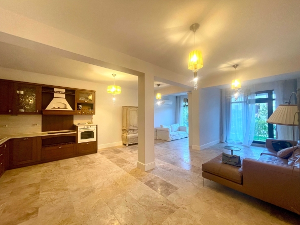 Двустаен апартамент в Свети Влас - 98 кв.м за 1684 €/кв.м - Снимка #1