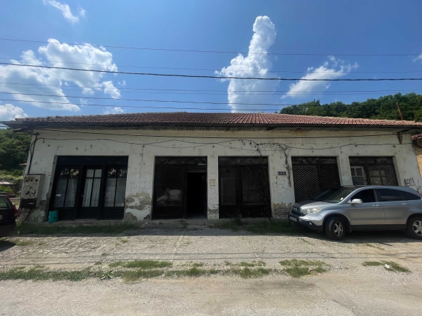 Промишлена сграда в Габрово, Център - 297 кв.м за 352 €/кв.м - Снимка #1