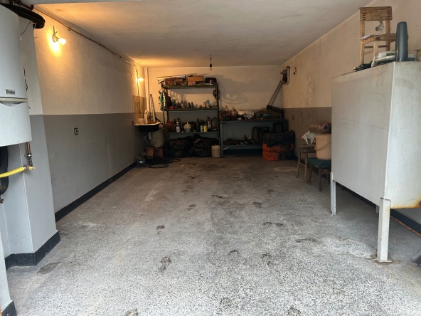 Дава се под наем Гараж / Паркомясто в Велико Търново, Картала - 25 кв.м за 76.5 € - Снимка #1