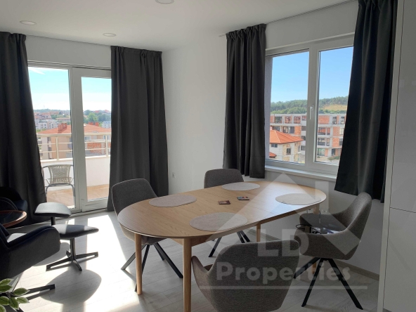 Тристаен апартамент в Созопол - 89 кв.м за 888 €/кв.м - Снимка #1