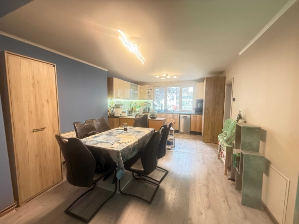 Къща в с. Мърчаево, Област София-град - 285 кв.м за 483 €/кв.м - Снимка #1