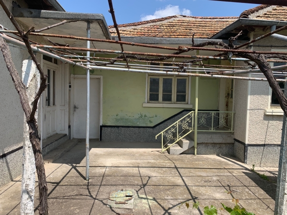 Къща в с. Брестак, Област Варна - 90 кв.м за 278 €/кв.м - Снимка #1