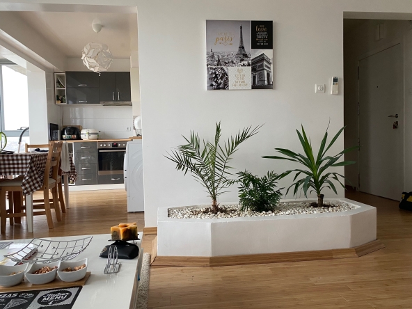 Дава се под наем Двустаен апартамент в Разград, Абритус - 63 кв.м за 510 € - Снимка #1