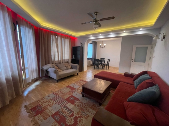 Дава се под наем Тристаен апартамент в София, Зона Б-19 - 100 кв.м за 1047.03 € - Снимка #1