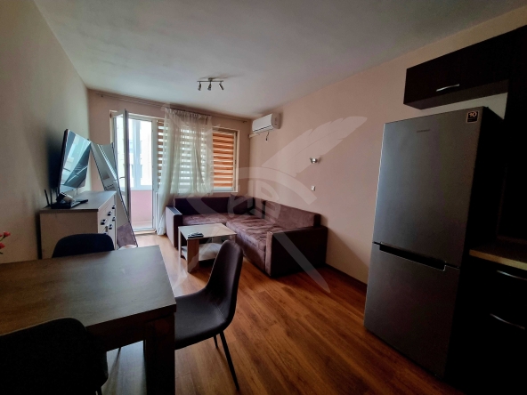 Дава се под наем Двустаен апартамент в Бургас, Възраждане - 62 кв.м за 373.83 € - Снимка #1