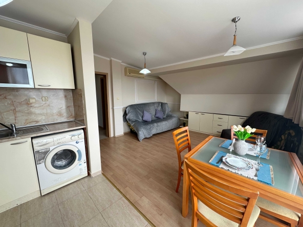 Двустаен апартамент в к.к. Слънчев бряг - 68 кв.м за 570 €/кв.м - Снимка #1