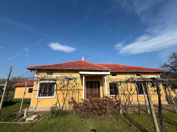 Къща в с. Люляково, Област Добрич - 203 кв.м за 138 €/кв.м - Снимка #1