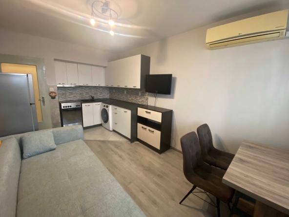 Дава се под наем Двустаен апартамент в София, Лозенец - 60 кв.м за 598.23 € - Снимка #1