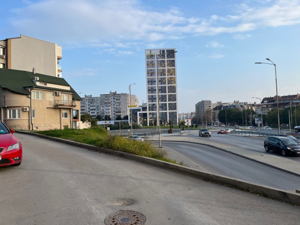 Дава се под наем Гараж / Паркомясто в Сливен, Клуцохор - 18 кв.м за 19.89 € - Снимка #1