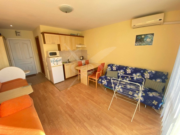 Едностаен апартамент в к.к. Слънчев бряг - 38 кв.м за 591 €/кв.м - Снимка #1
