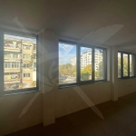 Дава се под наем Офис в Пловдив, Кючук Париж - 221 кв.м за 1436.16 € - Снимка #1
