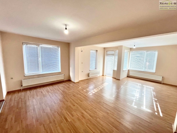 Тристаен апартамент в Монтана, Широк център - 108 кв.м за 1039 €/кв.м - Снимка #1