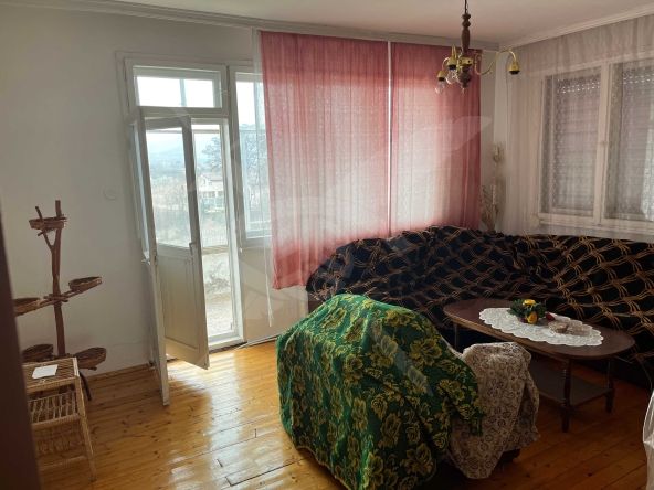 Етаж от къща в Пловдив, Прослав - 169 кв.м за 453 €/кв.м - Снимка #1