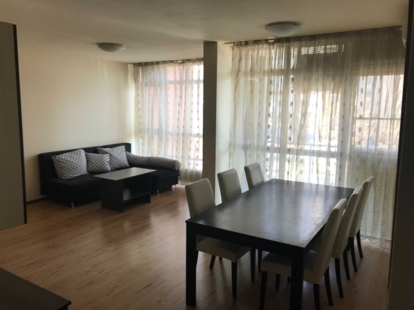 Дава се под наем Двустаен апартамент в Пловдив, Гагарин - 75 кв.м за 398.82 € - Снимка #1