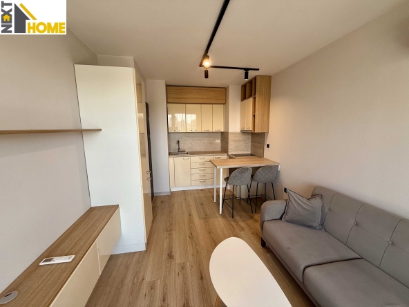 Дава се под наем Тристаен апартамент в Асеновград - 70 кв.м за 448.8 € - Снимка #1