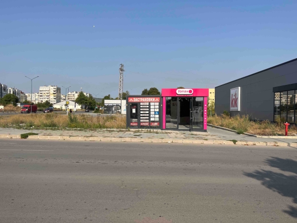 Дава се под наем Магазин в Търговище, Запад 3 - 24 кв.м за 331.5 € - Снимка #1