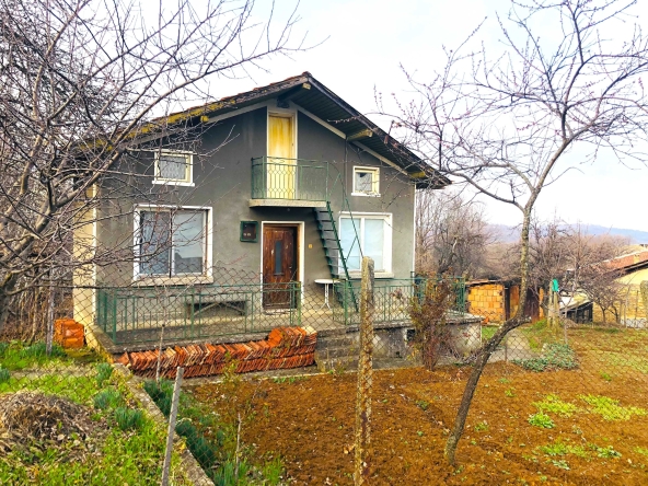 Къща в с. Ангелов, Област Габрово - 70 кв.м за 394 €/кв.м - Снимка #1