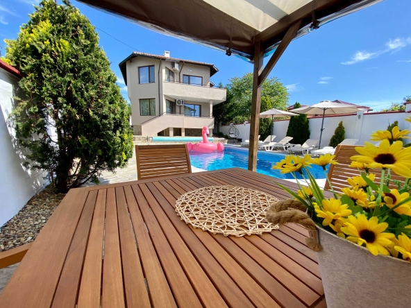 Къща в с. Топола, Област Добрич - 114 кв.м за 2281 €/кв.м - Снимка #1