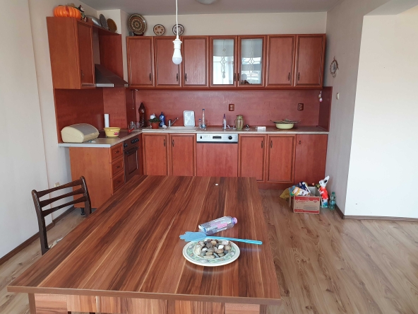 Четиристаен апартамент в Казанлък - 105 кв.м за 1093 €/кв.м - Снимка #1