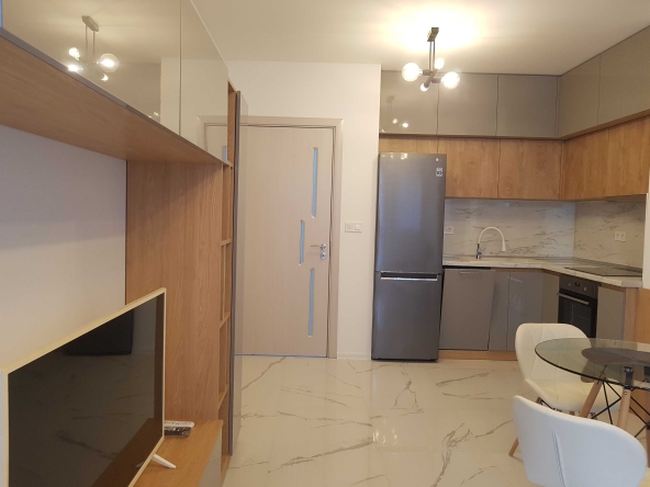 Дава се под наем Двустаен апартамент в Пловдив, Кършияка - 70 кв.м за 433.5 € - Снимка #1