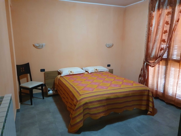 Тристаен апартамент в Казанлък - 100 кв.м за 929 €/кв.м - Снимка #1