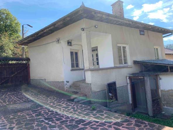 Многостаен апартамент в с. Копиловци, Област Монтана - 160 кв.м за 249 €/кв.м - Снимка #1