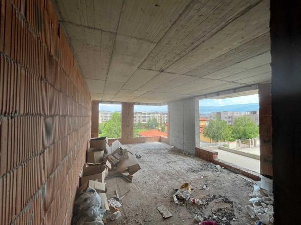 Тристаен апартамент в Пловдив, Остромила - 115 кв.м за 905 €/кв.м - Снимка #1