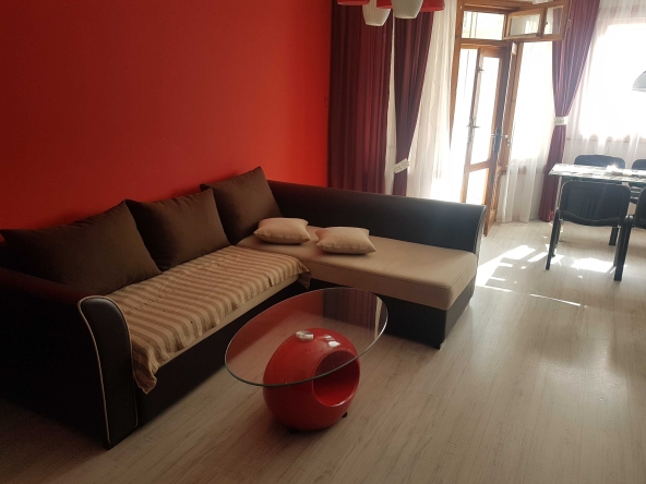 Дава се под наем Двустаен апартамент в Бургас, Възраждане - 70 кв.м за 255 € - Снимка #1