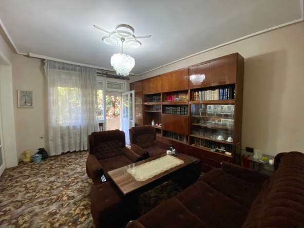 Четиристаен апартамент в Русе, Възраждане - 94 кв.м за 1373 €/кв.м - Снимка #1