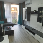 Дава се под наем Двустаен апартамент в к.к. Св.Св. Константин и Елена - 50 кв.м за 650 € - Снимка #1