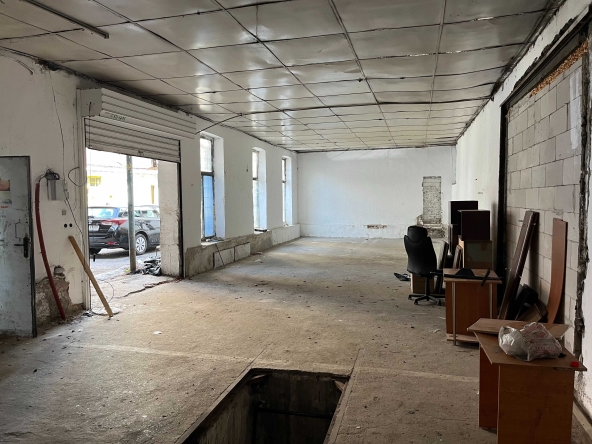 Дава се под наем Склад в София, 7-ми 11-ти километър - 200 кв.м за 765 € - Снимка #1