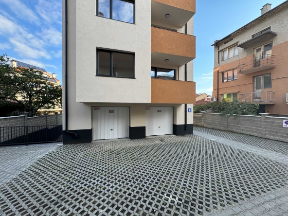 Гараж / Паркомясто в Търговище, Вароша - 34 кв.м за 755 €/кв.м - Снимка #1