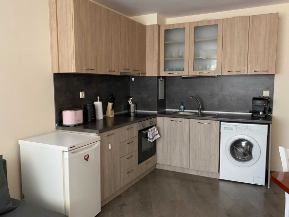 Дава се под наем Двустаен апартамент в Варна, Гръцка махала - 66 кв.м за 550 € - Снимка #1