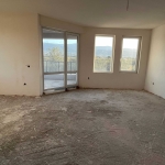 Къща в Пловдив, Коматево - 730 кв.м за 600 €/кв.м - Снимка #1