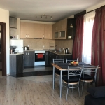 Дава се под наем Двустаен апартамент в Велико Търново, Стара част - 70 кв.м за 357 € - Снимка #1