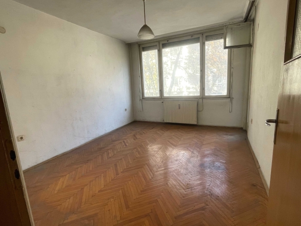 Тристаен апартамент в Габрово, Център - 116 кв.м за 660 €/кв.м - Снимка #1