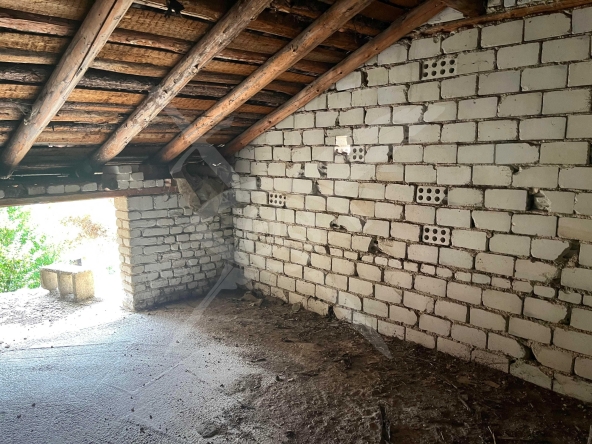 Къща в Чепеларе - 470 кв.м за 156 €/кв.м - Снимка #1