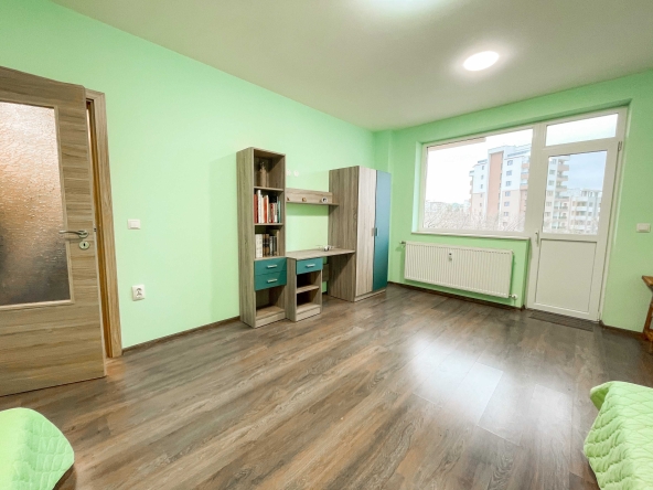 Двустаен апартамент в Плевен, Широк център - 75 кв.м за 1774 €/кв.м - Снимка #1