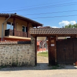 Хотел в Троян - 1240 кв.м за 231 €/кв.м - Снимка #1