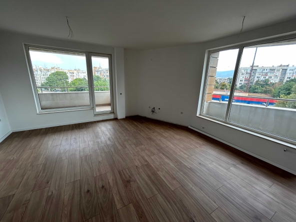 Двустаен апартамент в Пловдив, Христо Смирненски - 84 кв.м за 1536 €/кв.м - Снимка #1